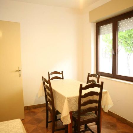 Rooms&Apartments Kurtović Donji Seget Buitenkant foto