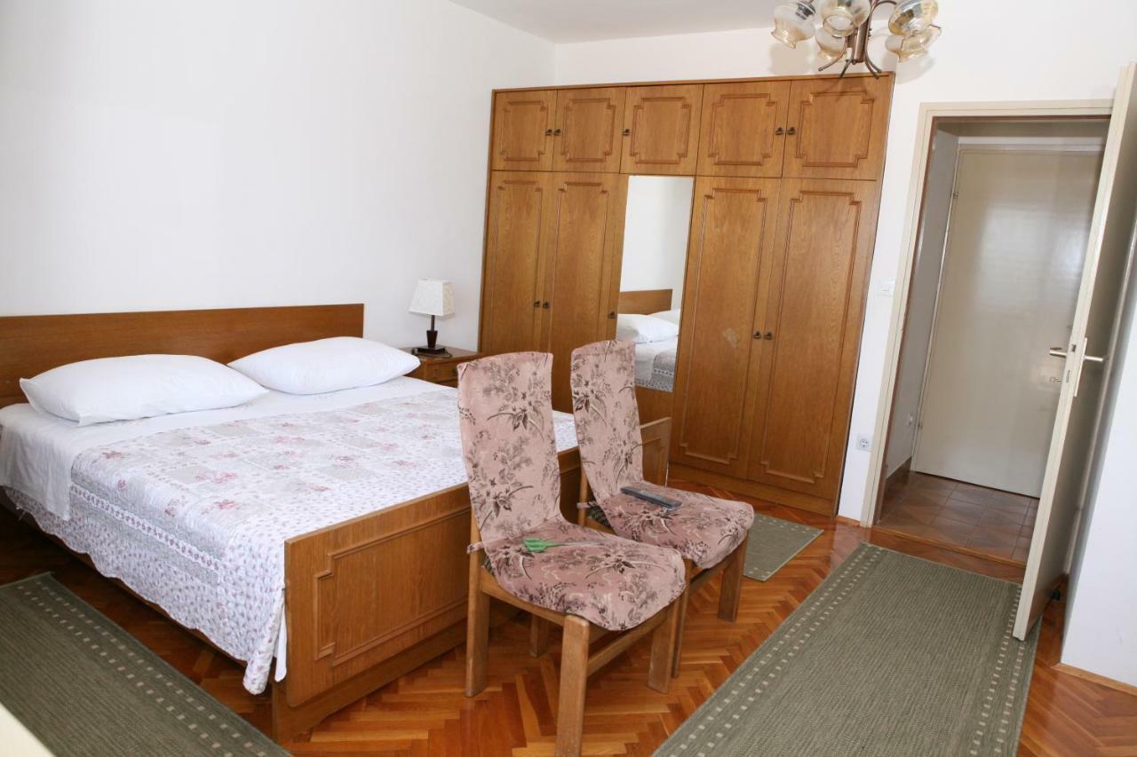 Rooms&Apartments Kurtović Donji Seget Buitenkant foto