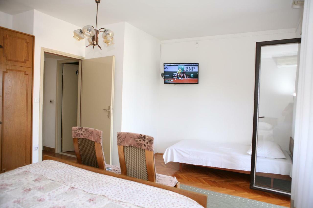 Rooms&Apartments Kurtović Donji Seget Buitenkant foto