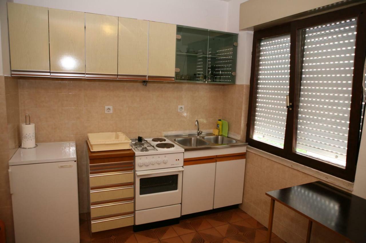 Rooms&Apartments Kurtović Donji Seget Buitenkant foto